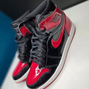 Nike Air Jordan 1 Retro High Patent Bred 2021 Size 9.5 555088-063. VNDS. OG Box